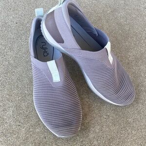 Women’s Gray RYKA Echo Knit Slip On Sneakers Size 8.5 Good Pre Owned Condition